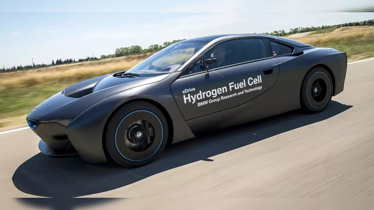 Hydrogen fuel cell powered car