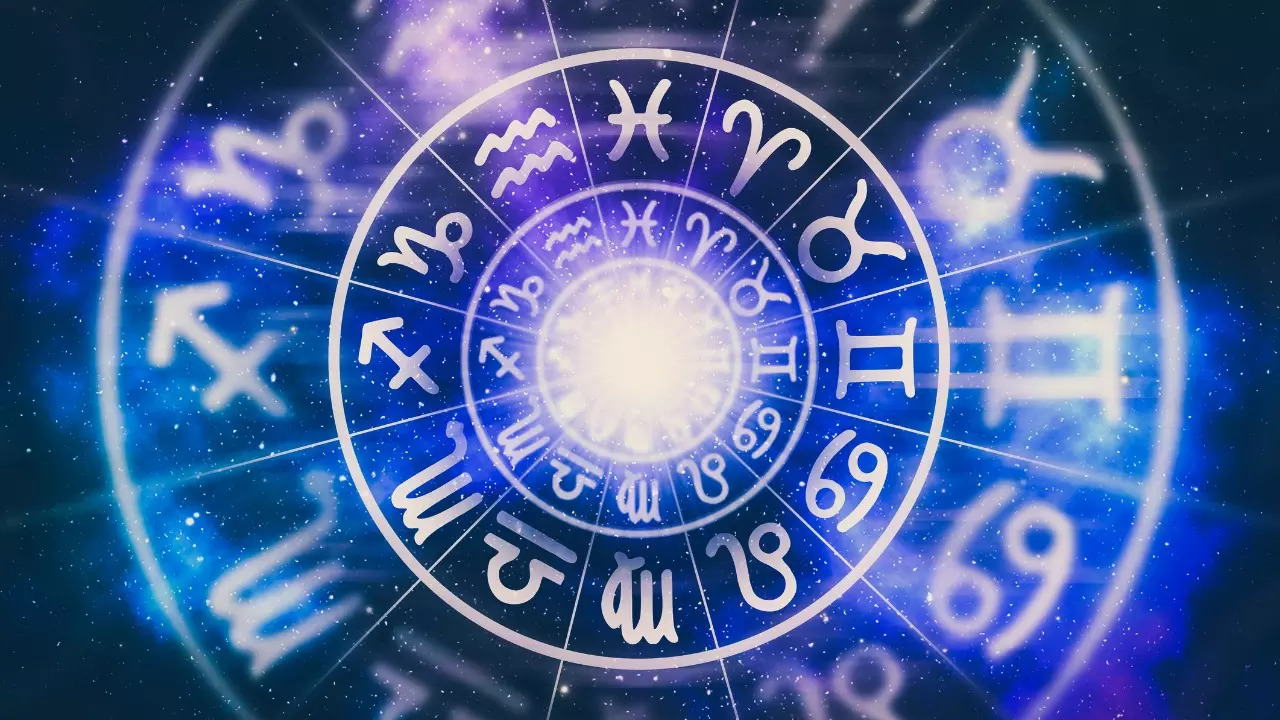 Weekly horoscope