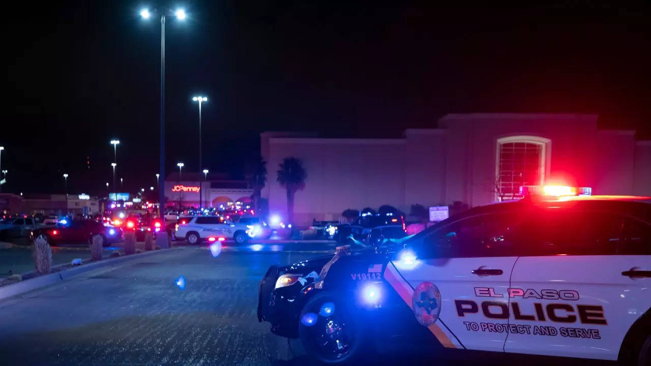 Shooting in Texas mall leaves 1 DEAD, four injured; suspected shooter in custody