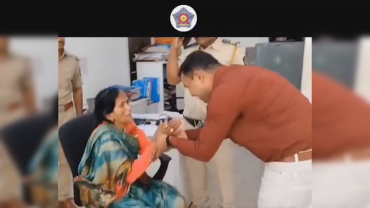 ​65-year-old UP woman reunites with family