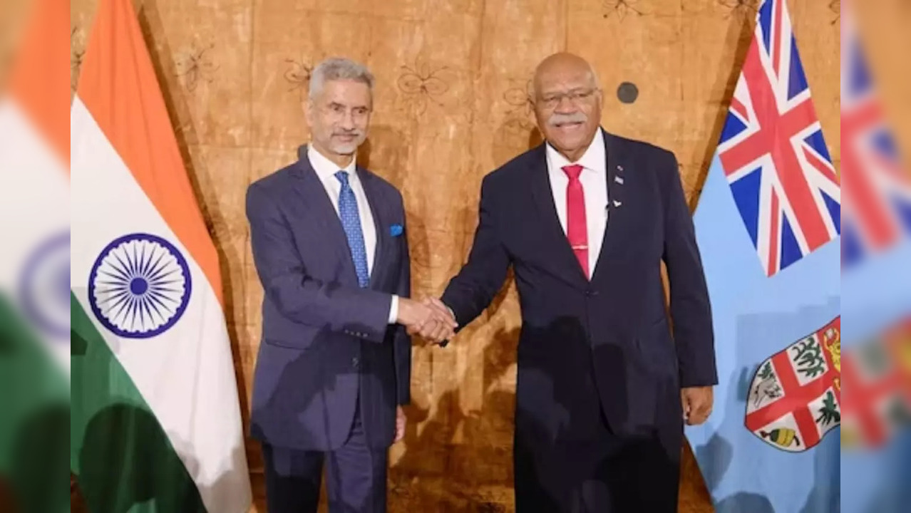 ​External Affairs Minister S Jaishankar ​with Fijian Prime Minister Sitiveni Ligamamada Rabuka ​