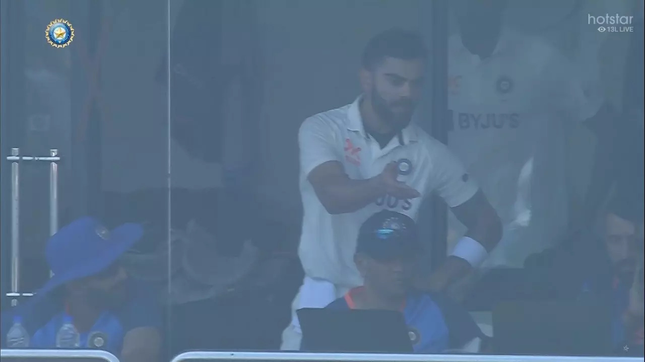 Virat Kohli angry reaction after watching replay of his wicket.