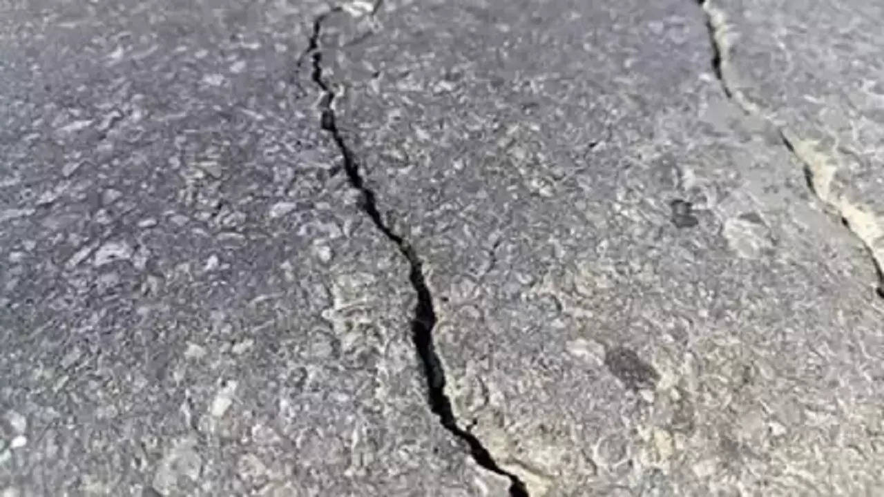 badrinath highway cracks bccl