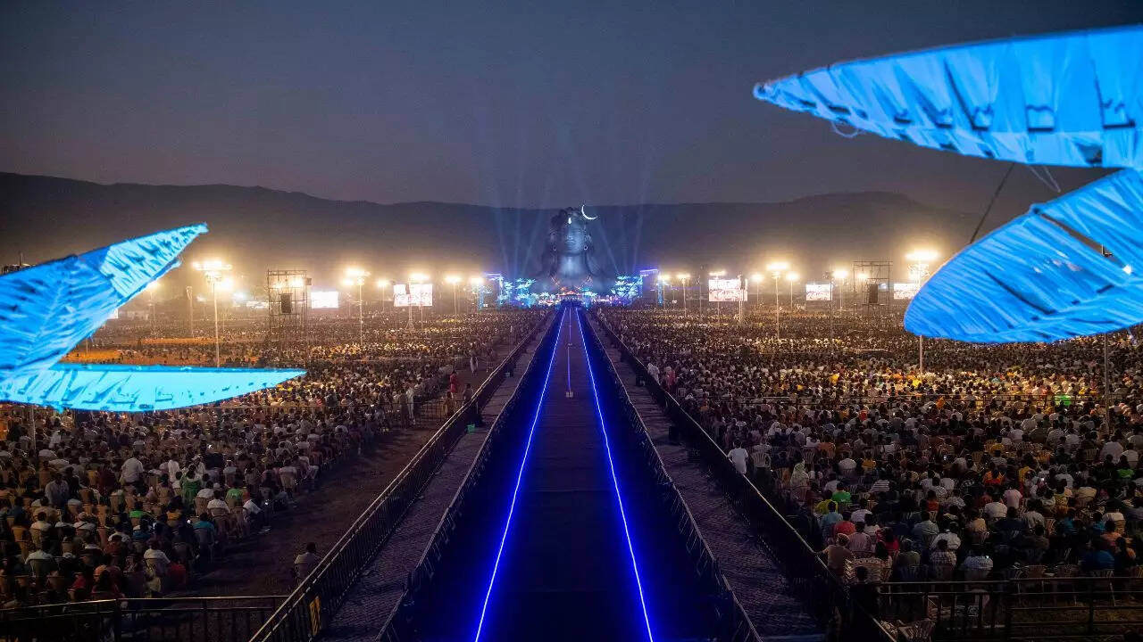 Watch Maha Shivratri 2023 at Isha Foundation: From President Droupadi ...