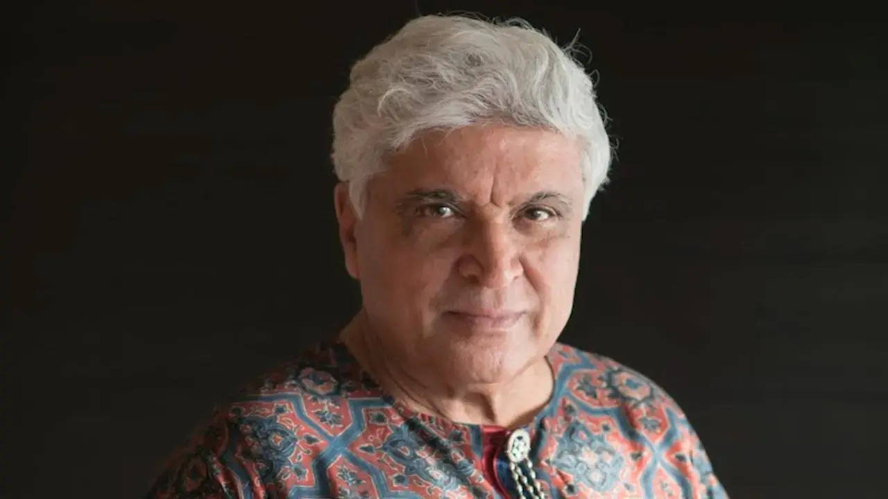 Javed Akhtar slams Pakistan