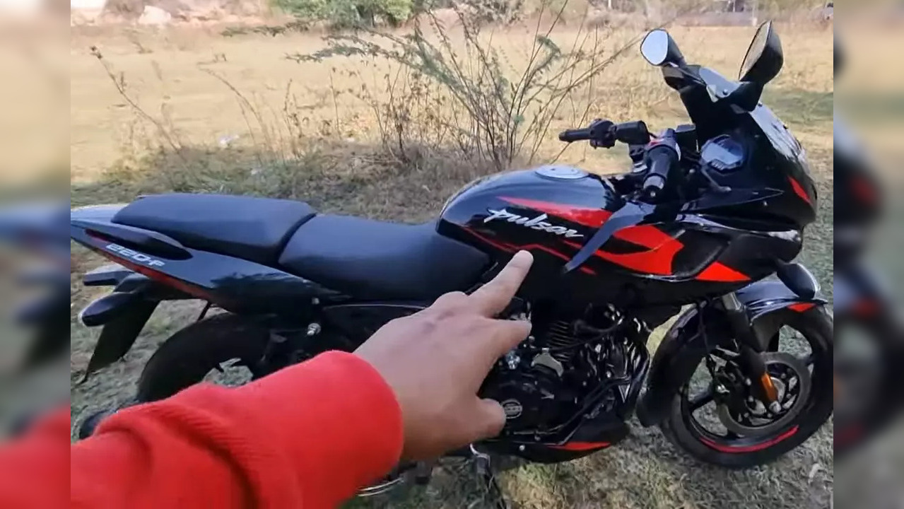 2023 Bajaj Pulsar 220F prices out; changes explained on video Bike