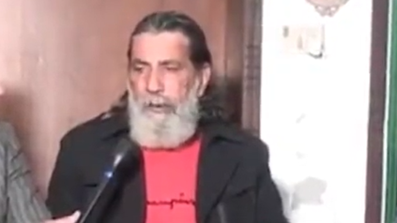 60-year-old Pakistani man, who has married 26 times and divorced 22 of his wives, wants to marry 100 times