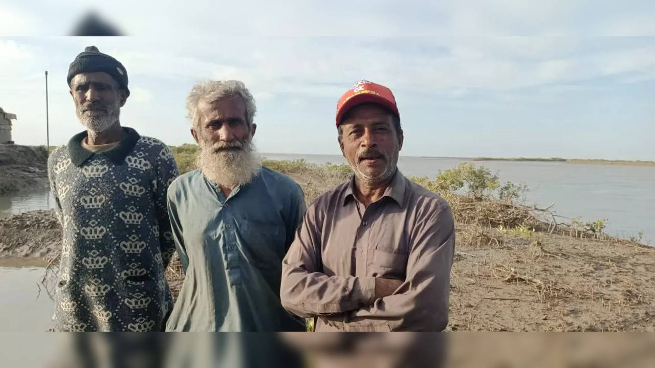 Pakistani fishermen held by BSF