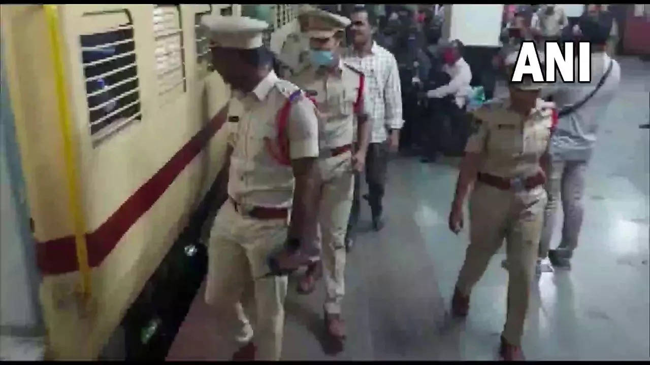 Secunderabad Police arrest man making hoax call about bomb on Bellary Express