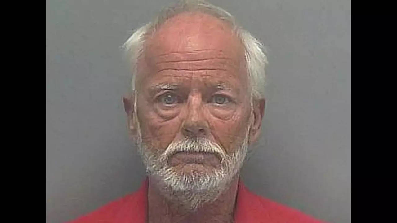 florida man David Sherman Powelson faces 30 years in jail for dumping water on older brother during key lime pie argument lee county