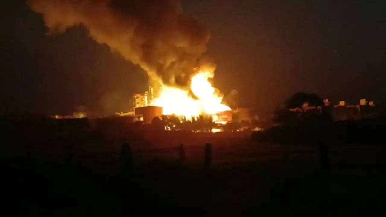 ahmednagar fire