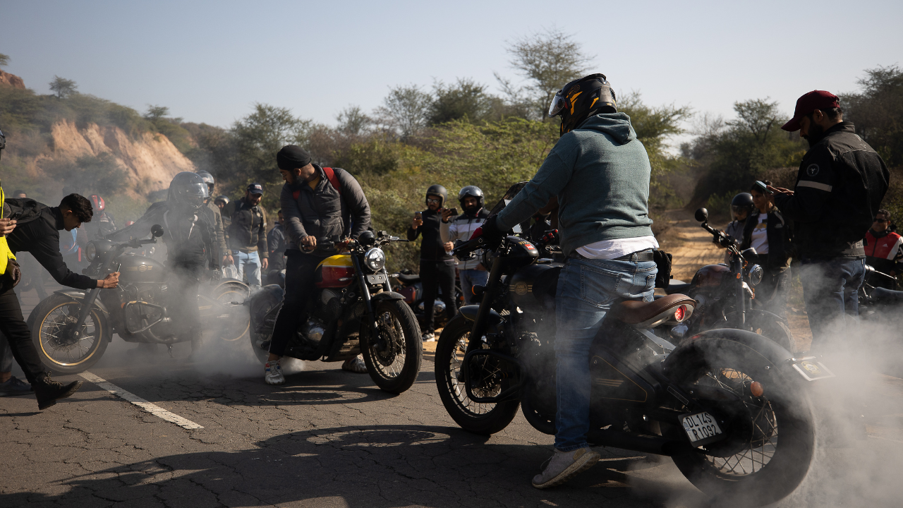 Jawa Bobber Brotherhood ride