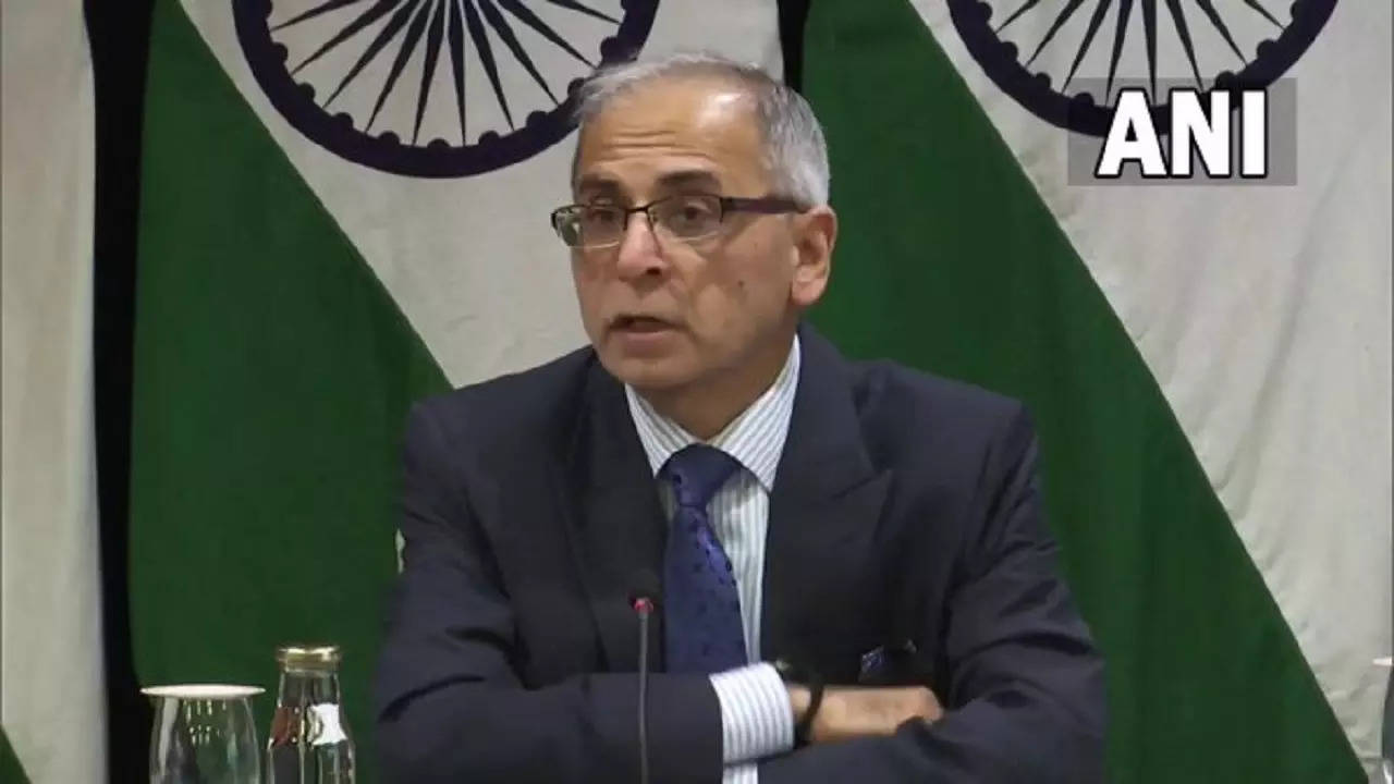 Foreign Secretary Vinay Kwatra ​