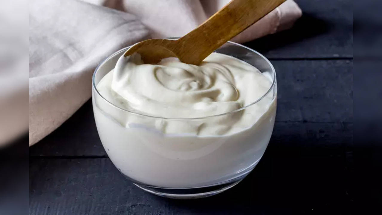 According to Heart UK, two to three servings of soy in a day, or 150 grams of soya yogurt, can do the trick.