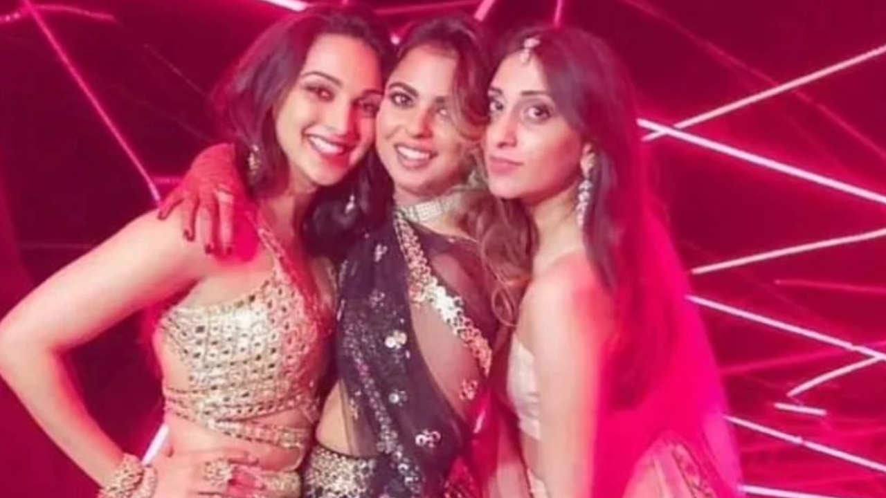 Isha Ambani, Kiara Advani