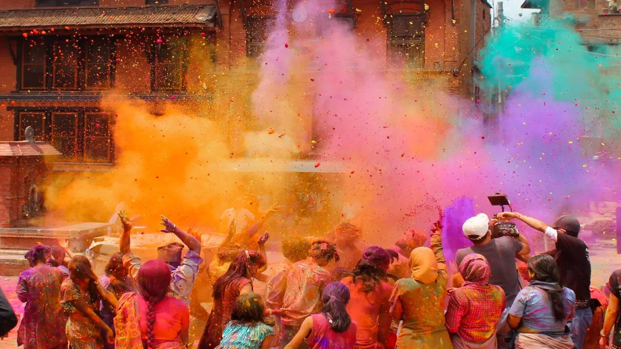 Holi party in Delhi NCR