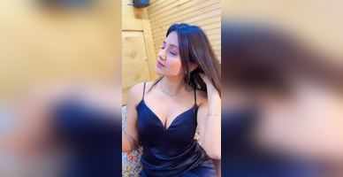 Xxx Desi Girls Kpda Utarti Videos - Anjali Arora hot | Viral Video: Anjali Arora's hot looks in new video make  the internet go crazy | Viral Videos News, Times Now