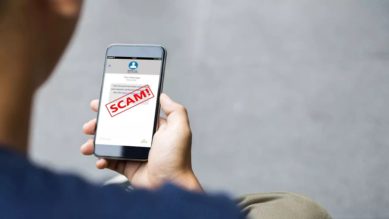 What to do if you receive fake text message from bank (Representative image)