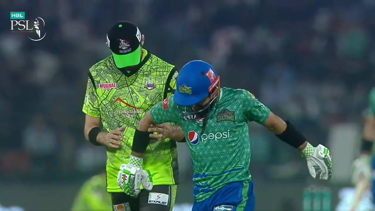 Shaheen Afridi Mohammad Rizwan PSL match heartwarming gesture.