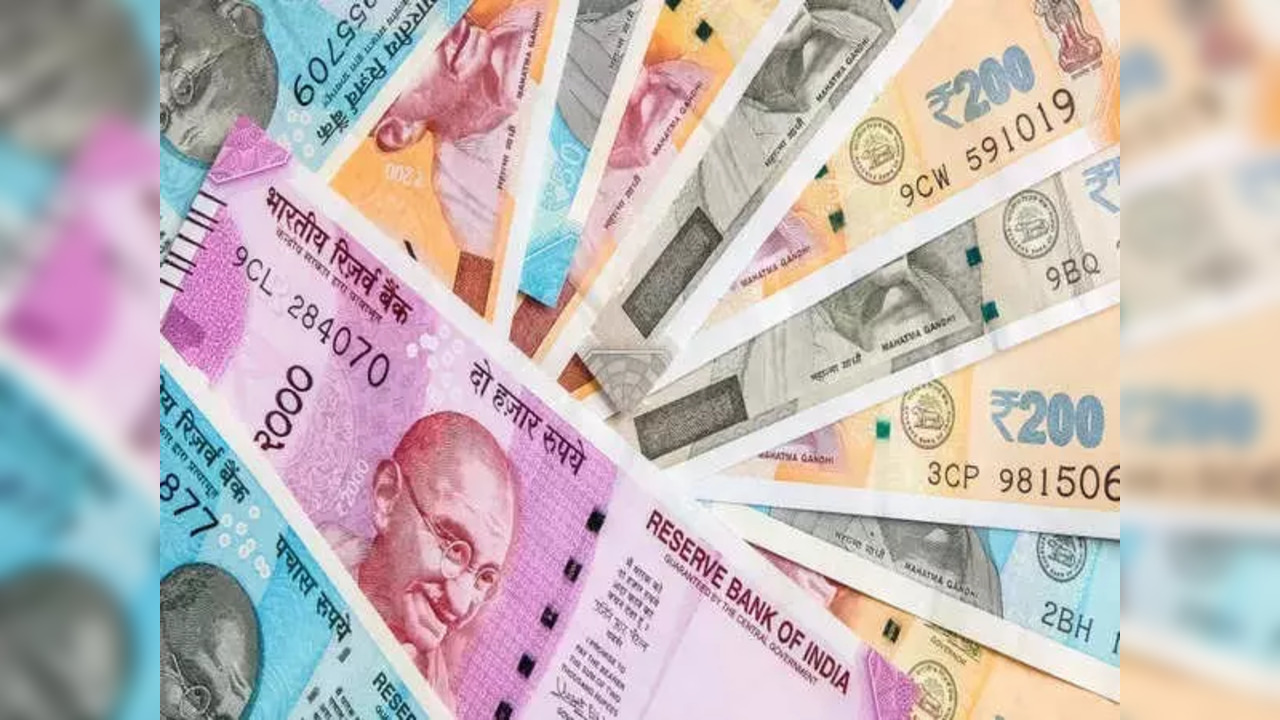 India's per capita income doubles to Rs 1.72 lakh per annum since 2014-15