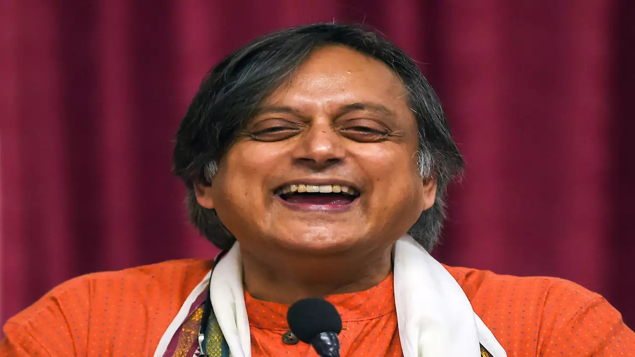 Shashi Tharoor's hilarious reply to Nagaland girl goes viral