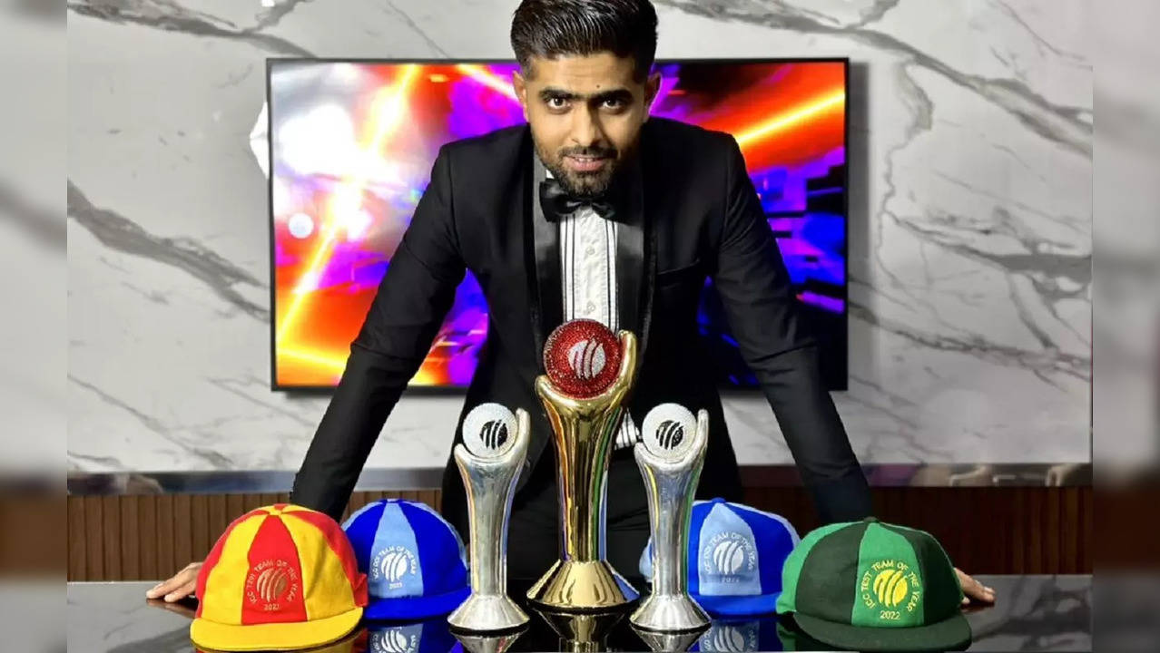 Babar Azam Shoaib Akhtar.