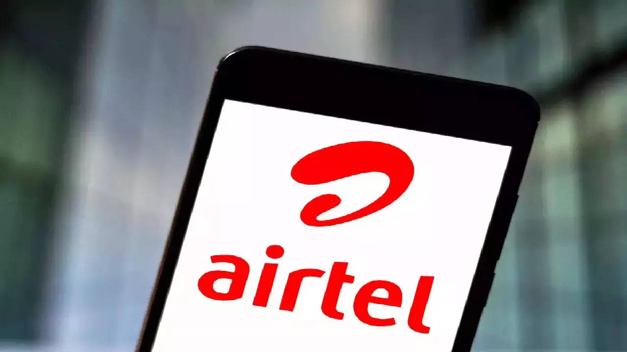 Airtel launches 5G Plus services in 125 cities.