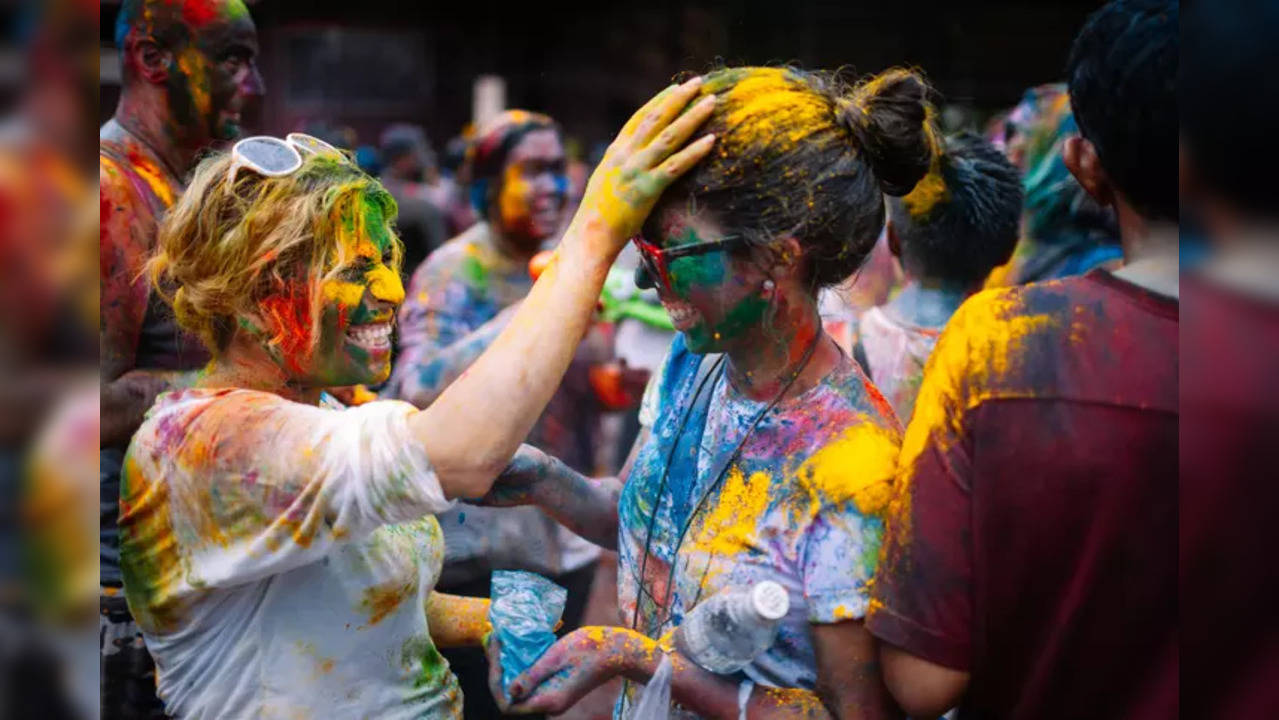 The post-holi shower can also sometimes take a rough turn when colour does not come off from the skin, scalp and hair.