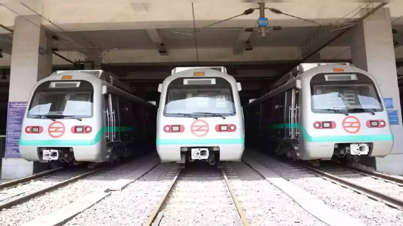 Noida Metro Holi Timing