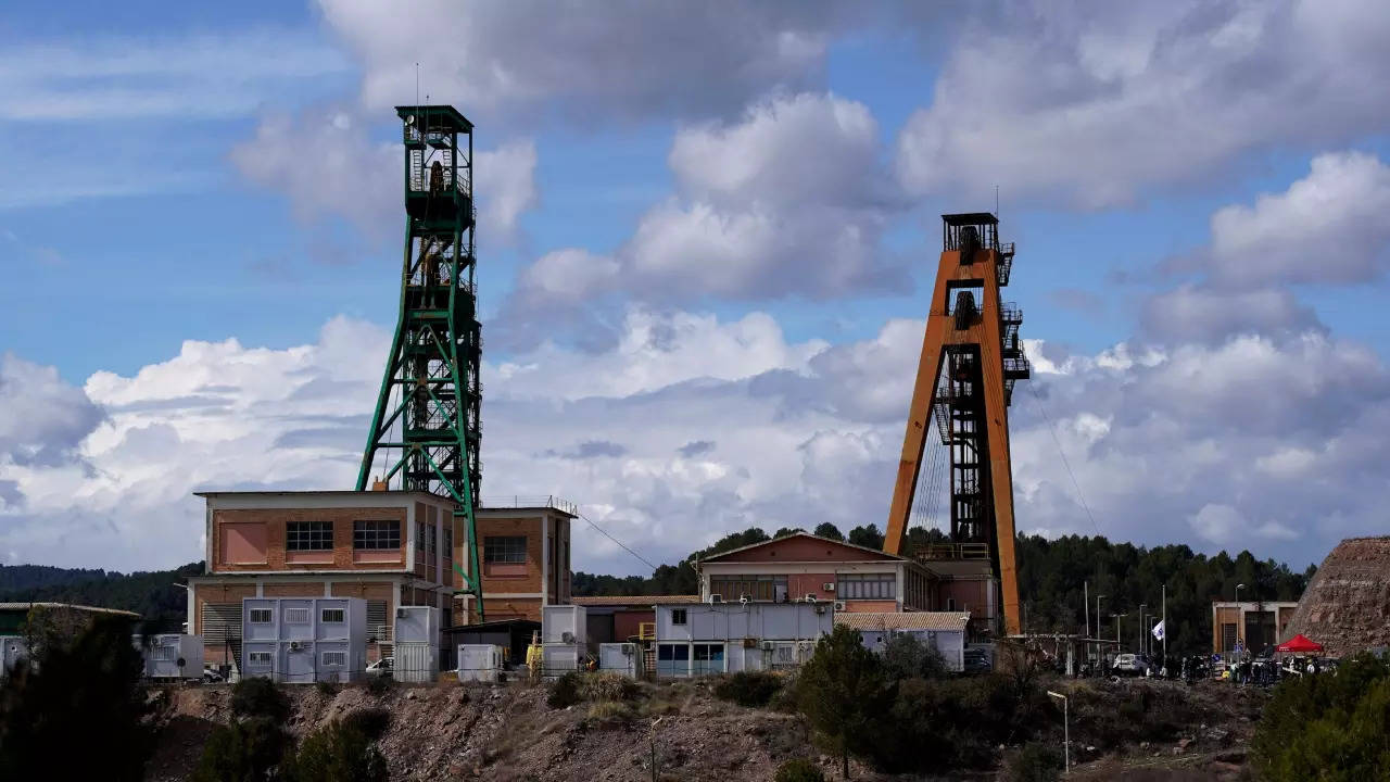 Spain mine - AP