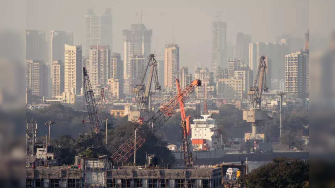 Mumbai weather heats up; know how to keep your body naturally cool during warm, stuffy nights