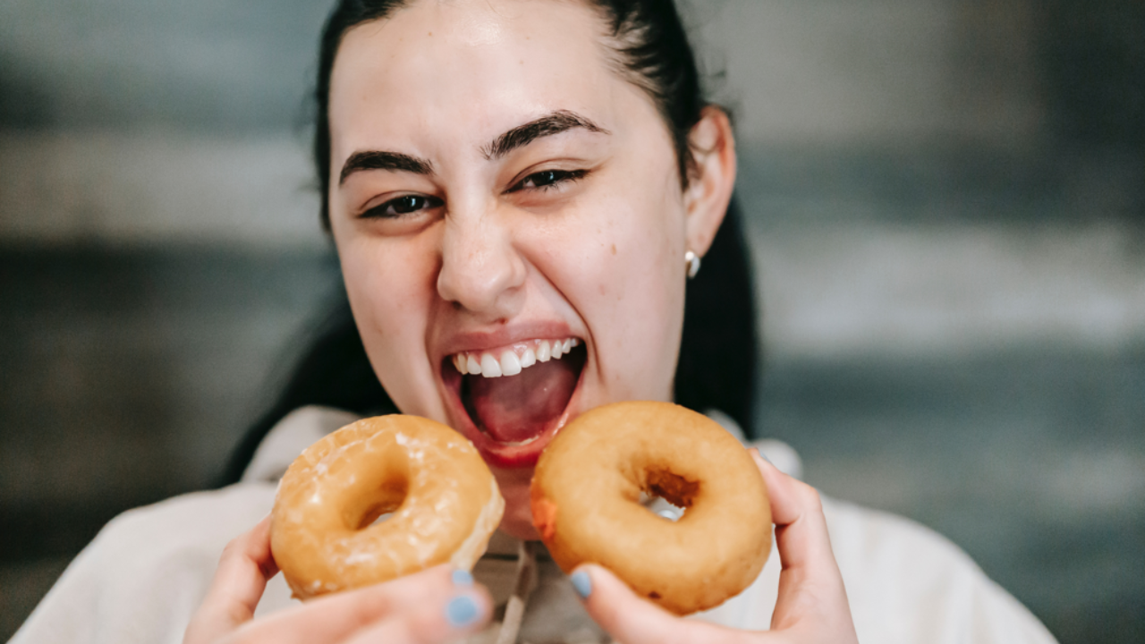 How to stop food cravings during weight loss. Pic Credit: Pexels