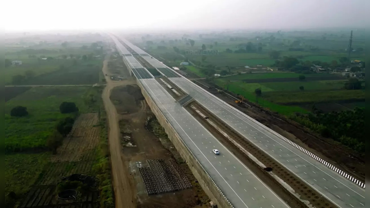 Cars to reach Mumbai to Nagpur in 8 hours. | Photo: Droneman