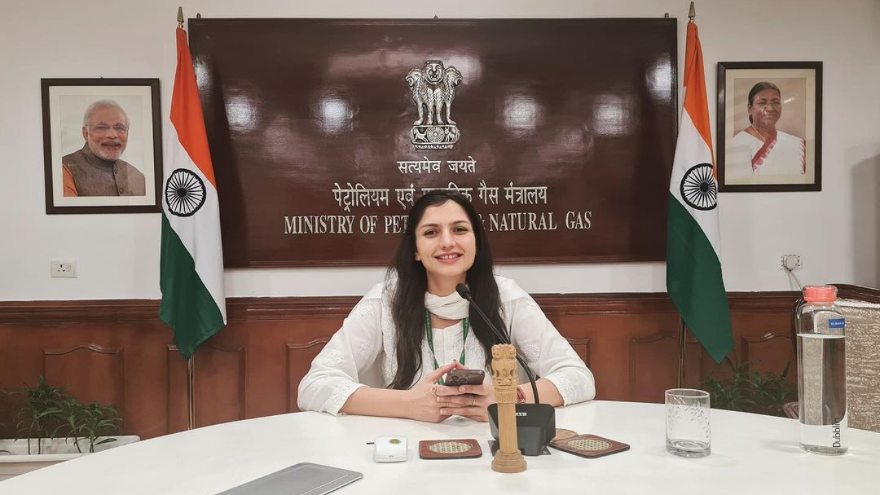 IAS Pari Bishnoi Success Story