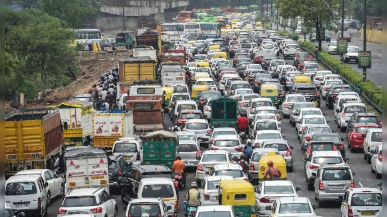 Chirag Delhi flyover