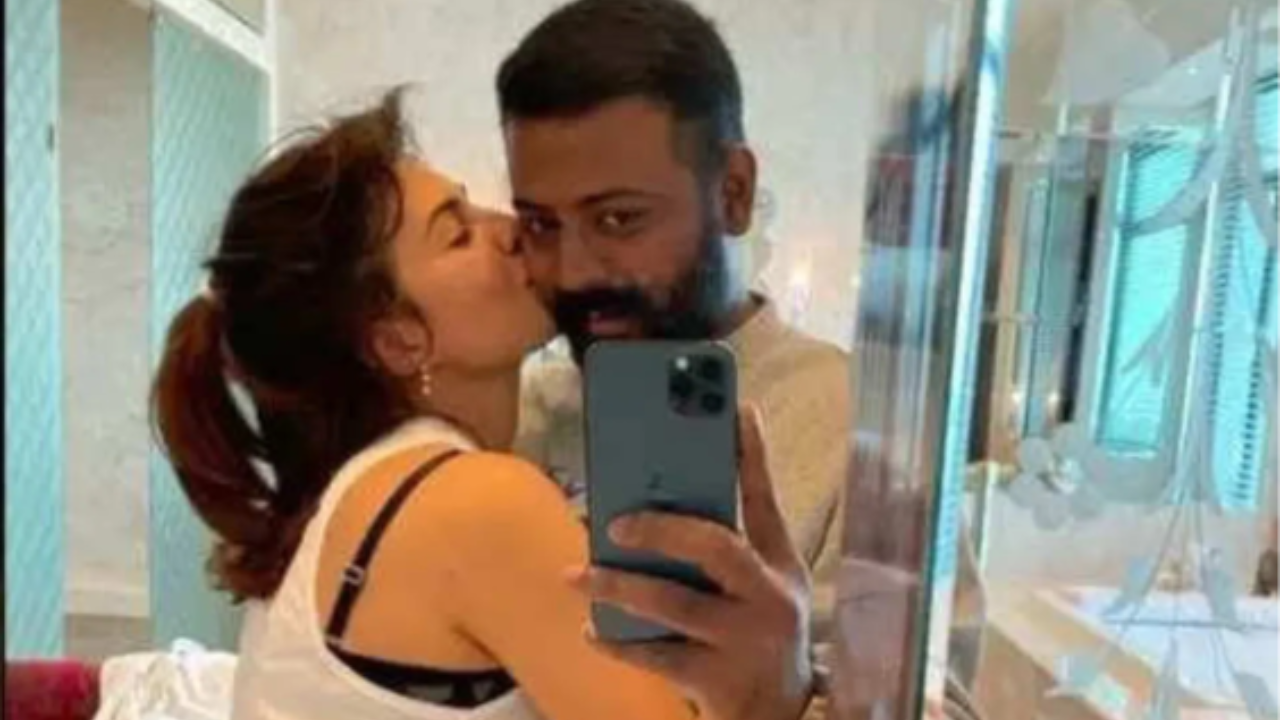 Sukesh Chandrasekhar, Jacqueline Fernandez