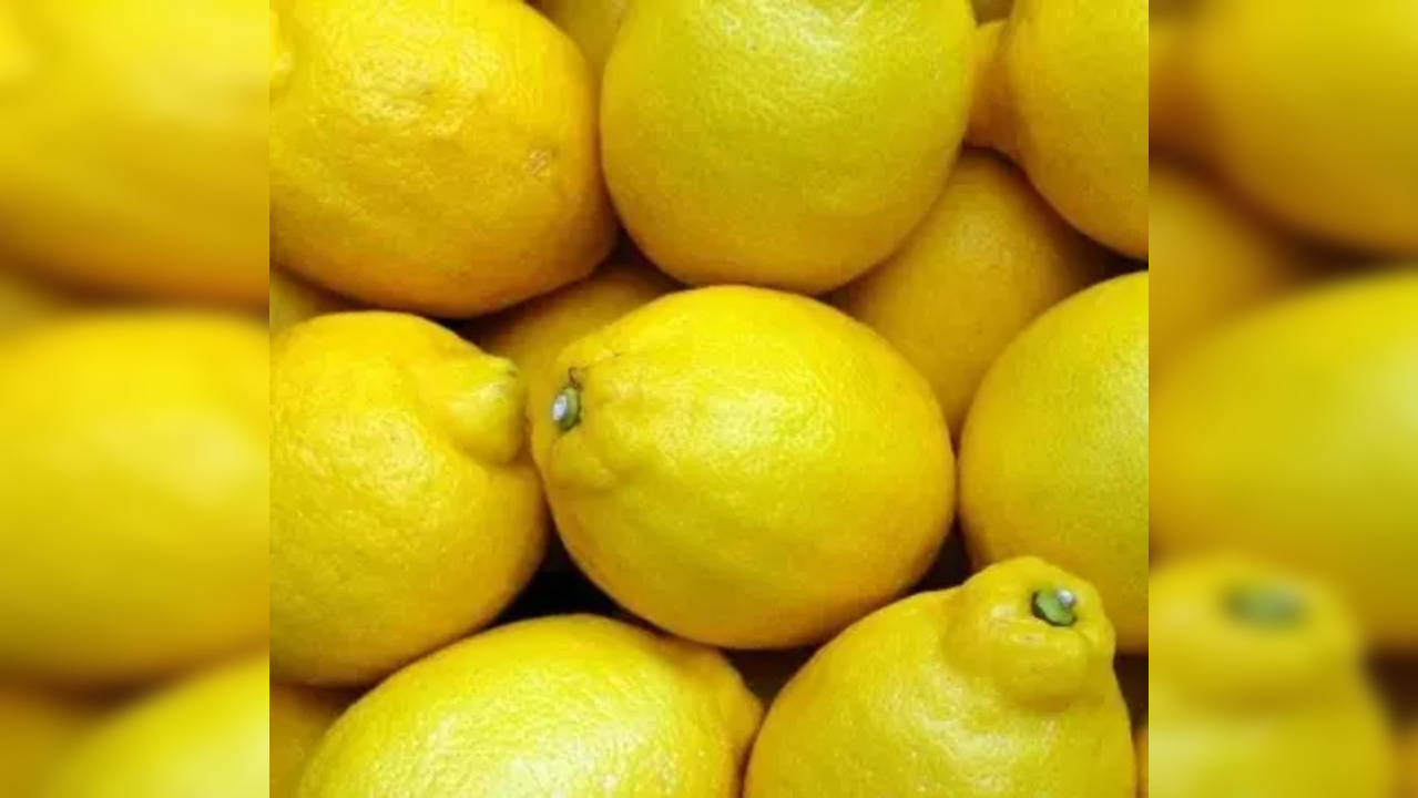 The price of lemon reached Rs 200 per kg.