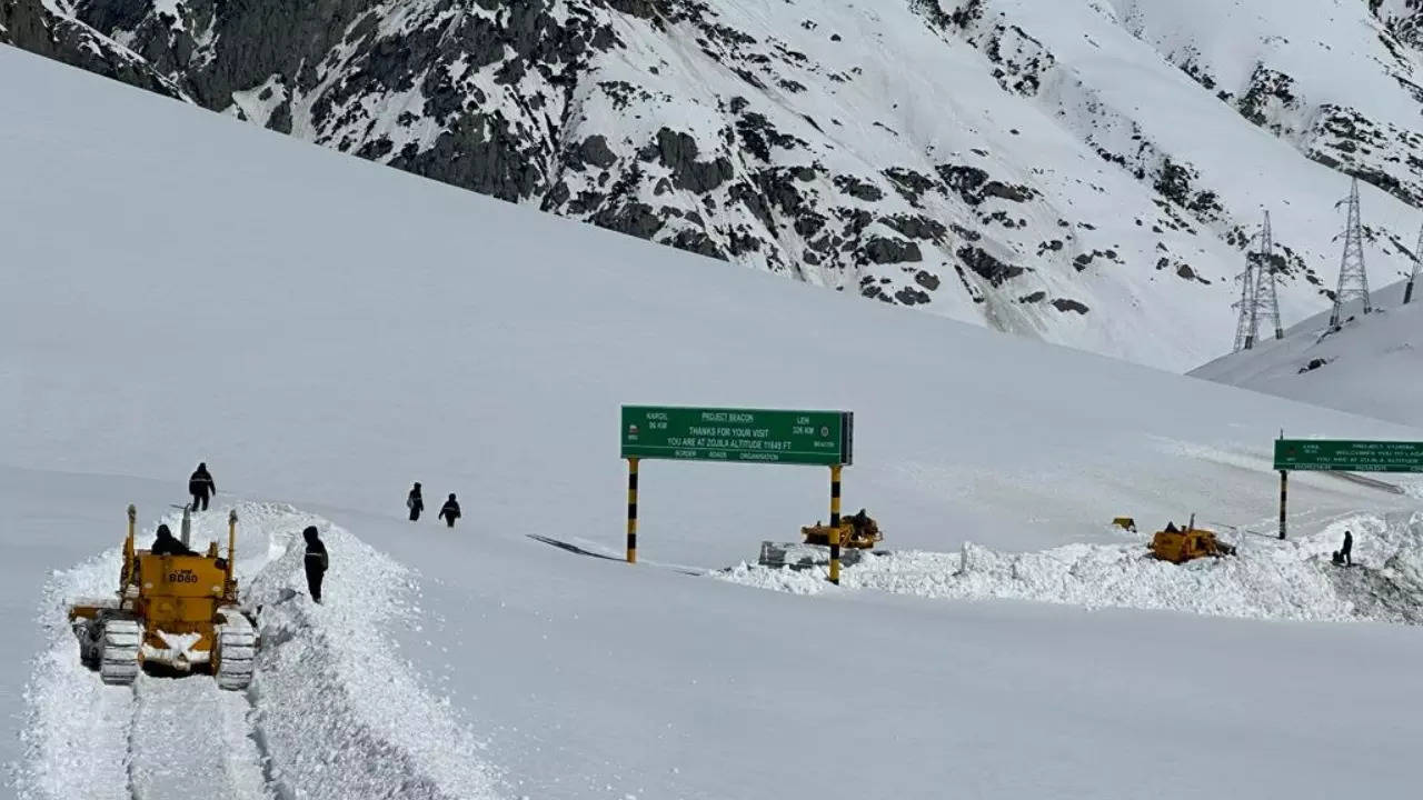 as opened the strategic Zojila Pass