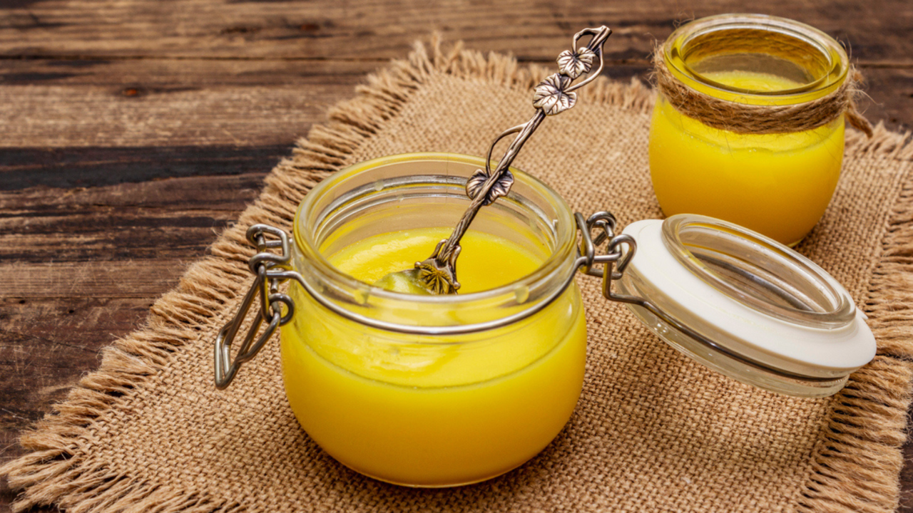 4 Surprising Benefits of Applying Ghee, Castor Oil and Coconut Oil to