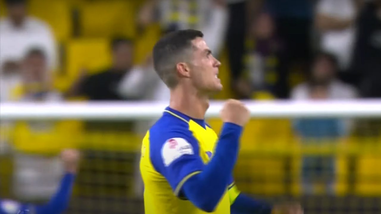 Watch Cristiano Ronaldo score first free-kick in THREE YEARS from 30 yards  out to spark incredible Al Nassr comeback win