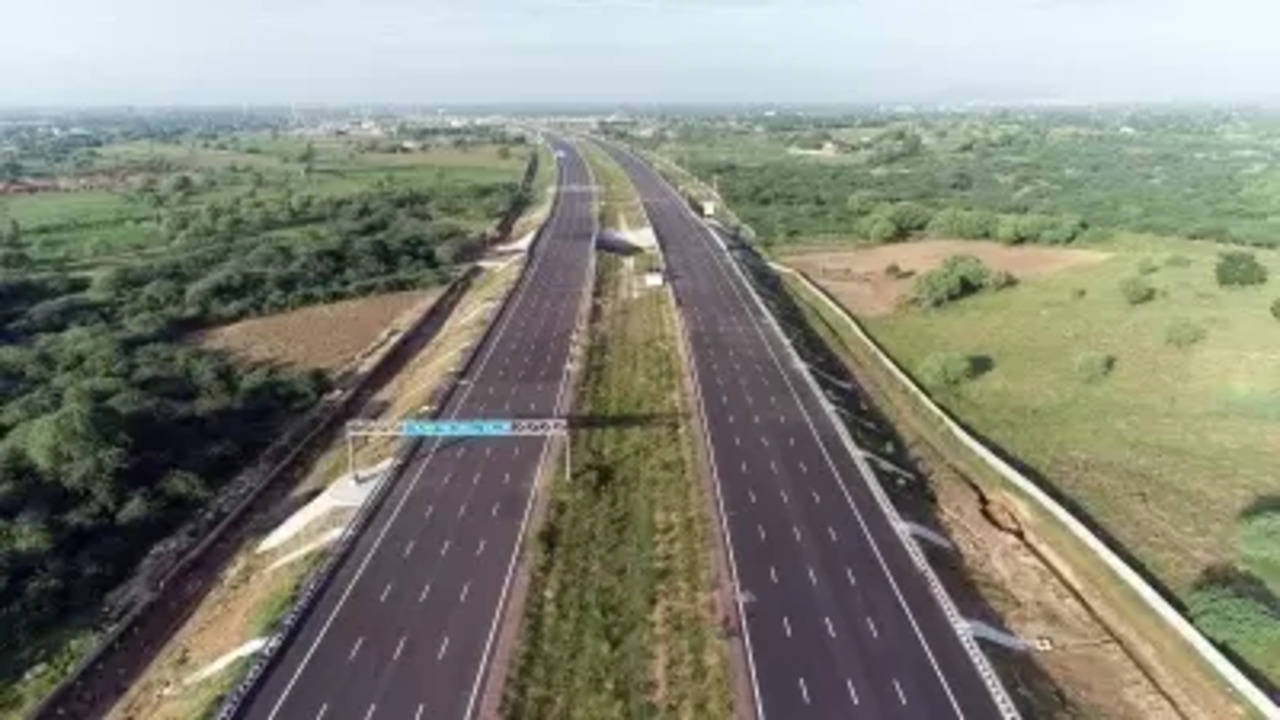 New Delhi : A view of Delhi Mumbai Expressway which will be inaugurated by Prime Minister Narendra Modi today,in Dausa on Sunday, February 12, 2023. (Photo:IANS/Twitter)