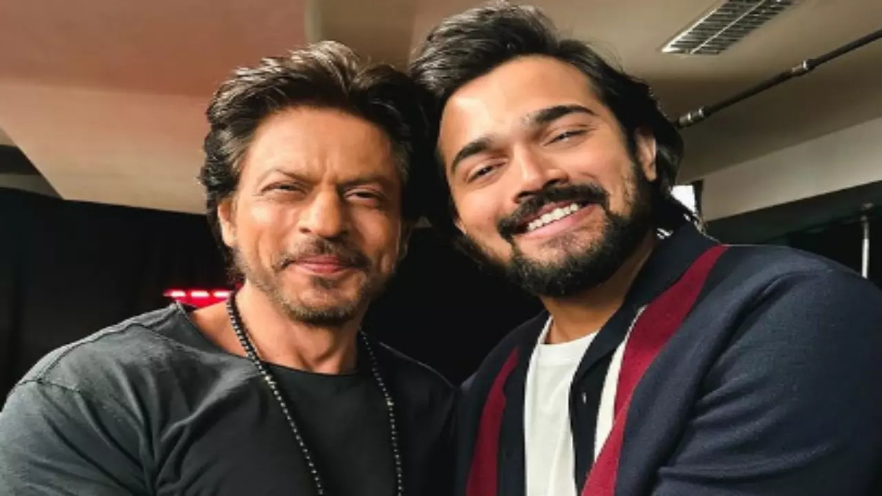 Shah Rukh Khan and Bhuvan Bam