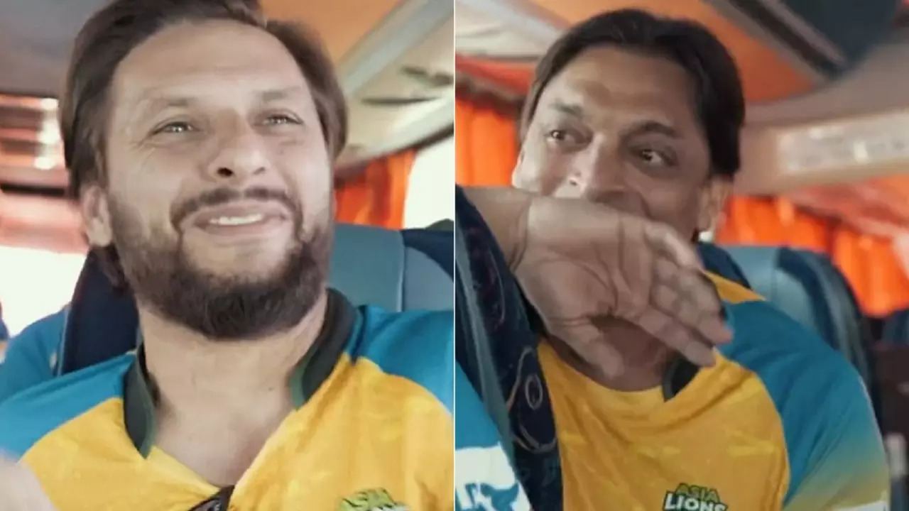 Shahid Afridi trolls Shoaib Akhtar for criticising Shaheen Afridi.