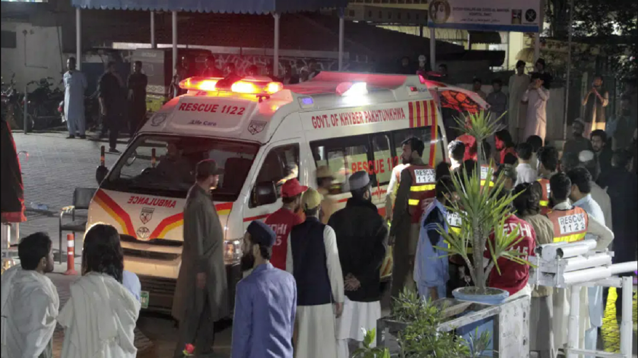 13 killed after strong tremors jolt Afghanistan, Pakistan