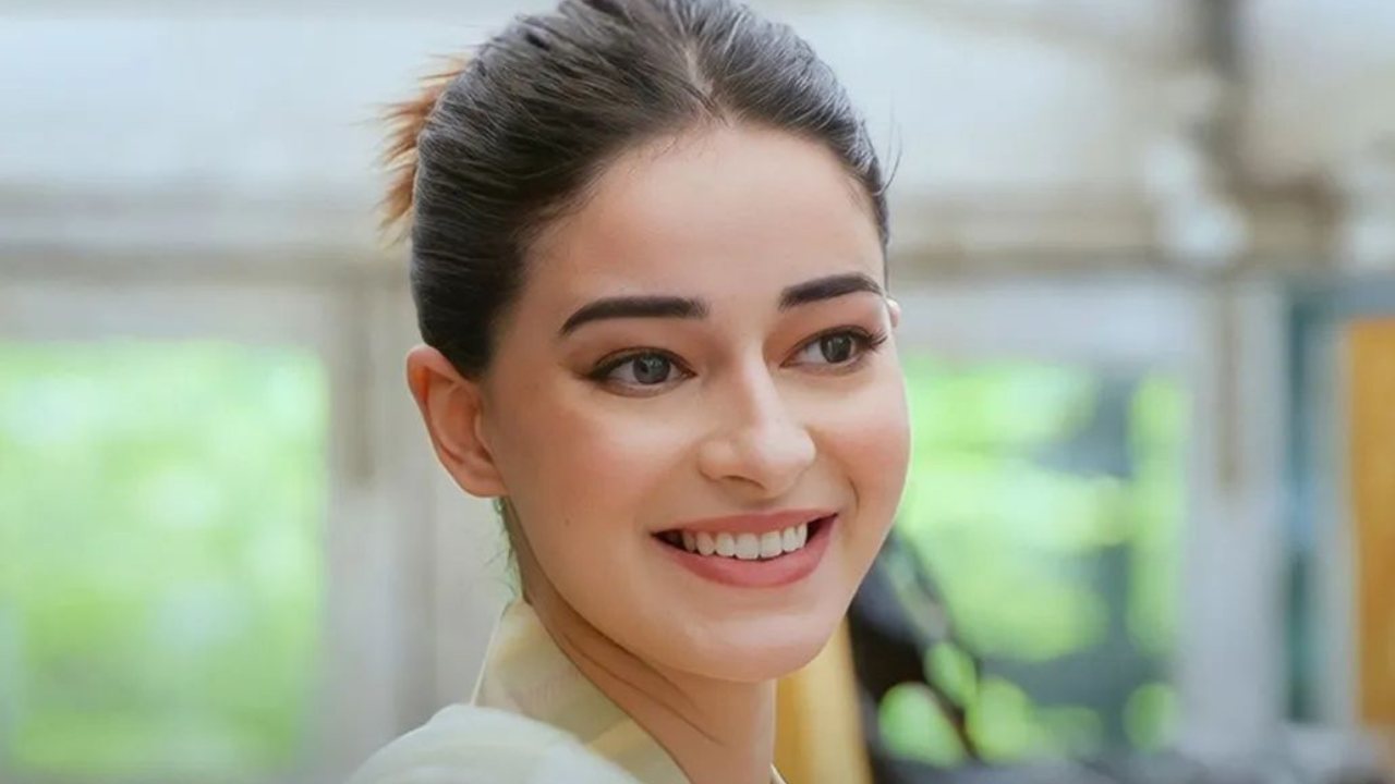 Ananya Panday in Call Me Bae