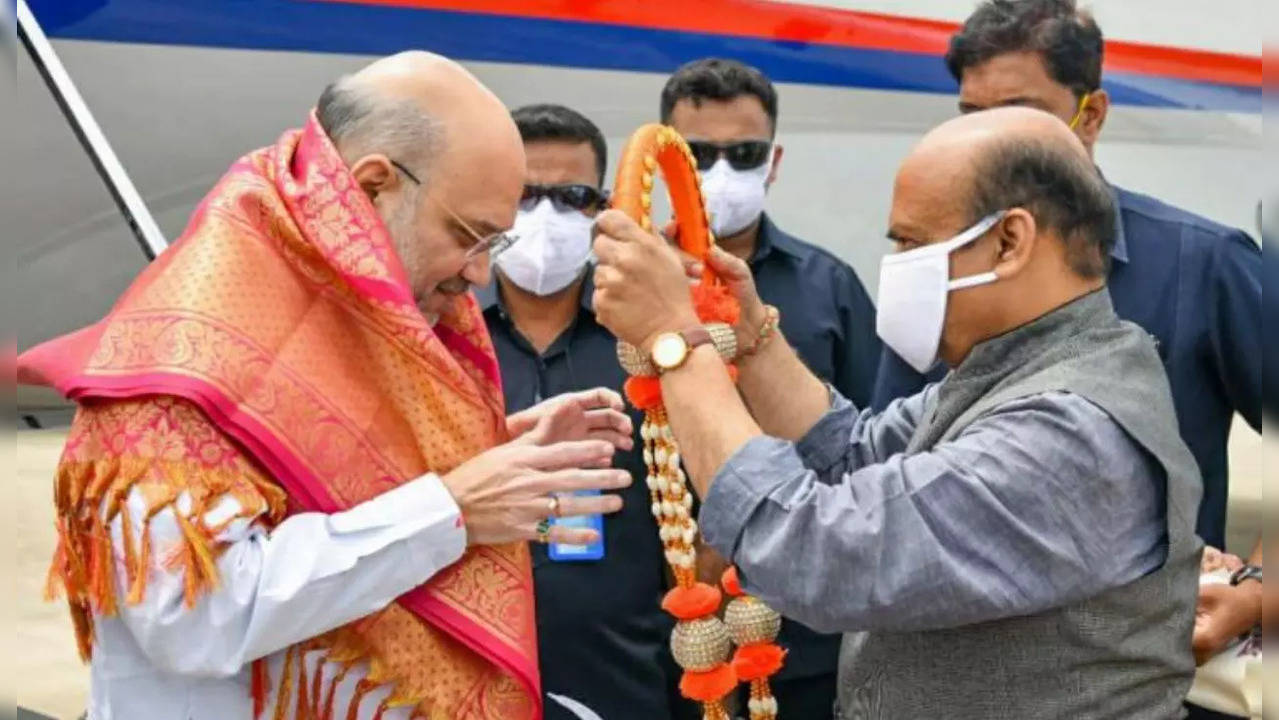 Amit Shah and Karnataka Chief Minister Basavaraj Bommai.