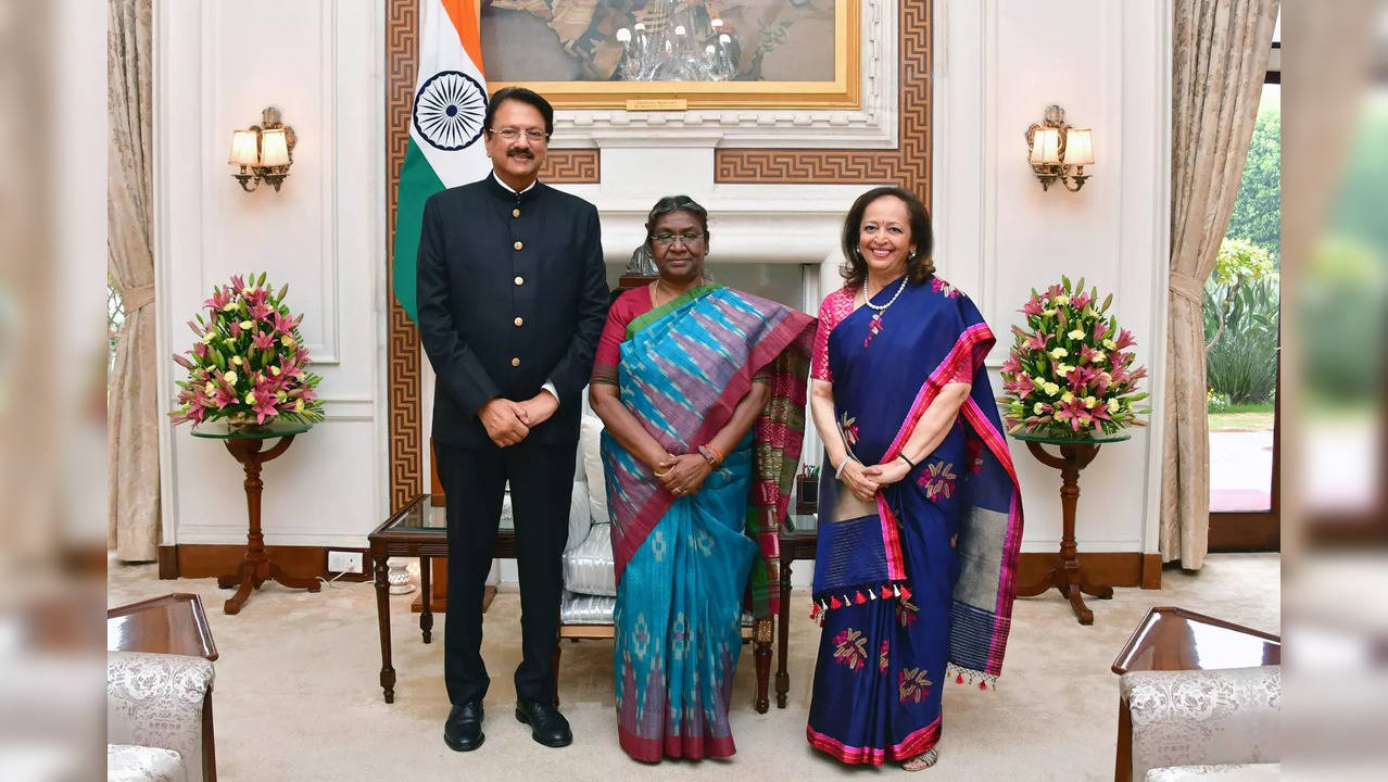 Ajay Piramal, his wife Swati meet President Draupadi Murmu to discuss various initiatives of Piramal Foundation