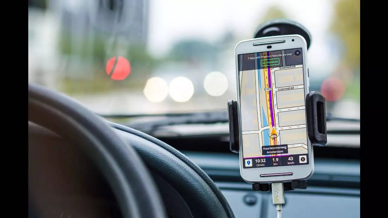 Wife cheating husband Bengaluru man uncovers cheating wife's