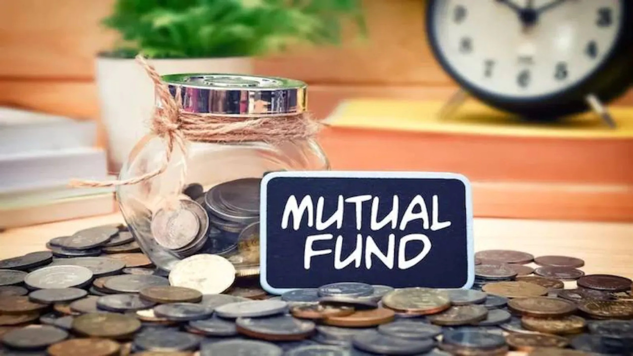 Debt mutual funds indexation benefits: Investors can use small window to avail benefit till March 31