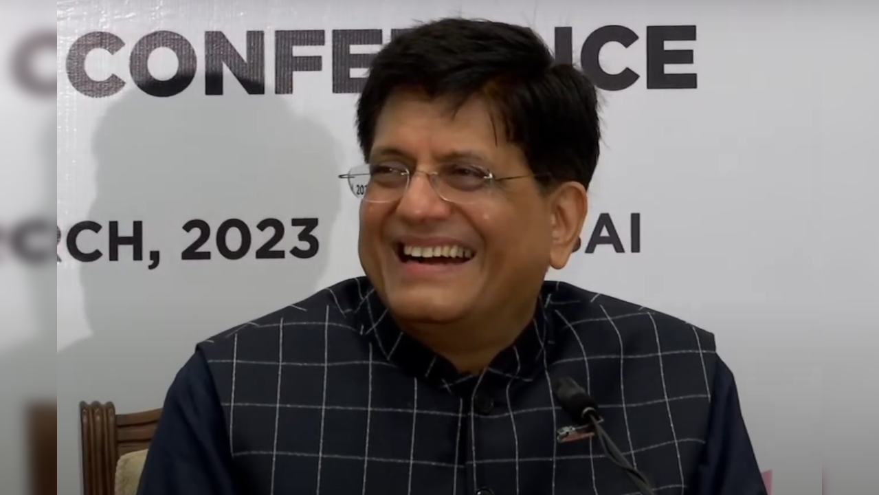 Piyush Goyal addressing a press conference